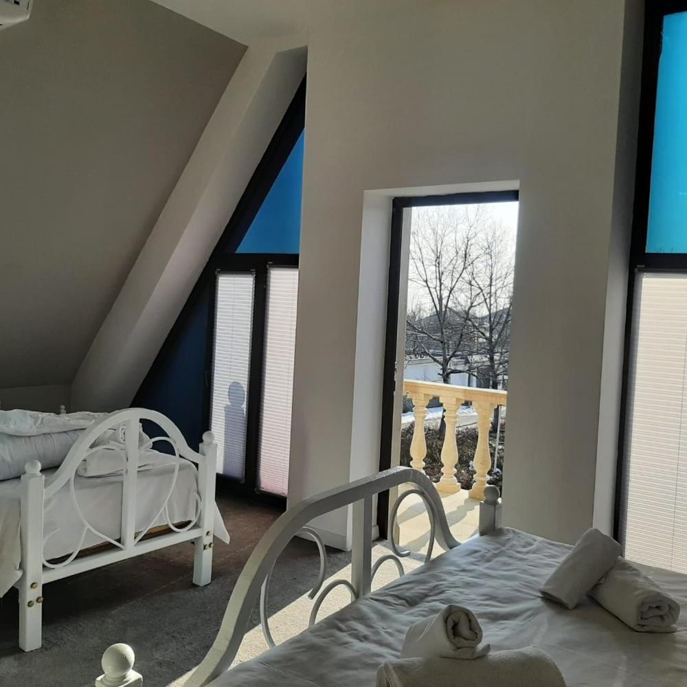 Viva Hotel Gabala With Outdoor Pool ,Sauna And Waterfall Габала Екстериор снимка
