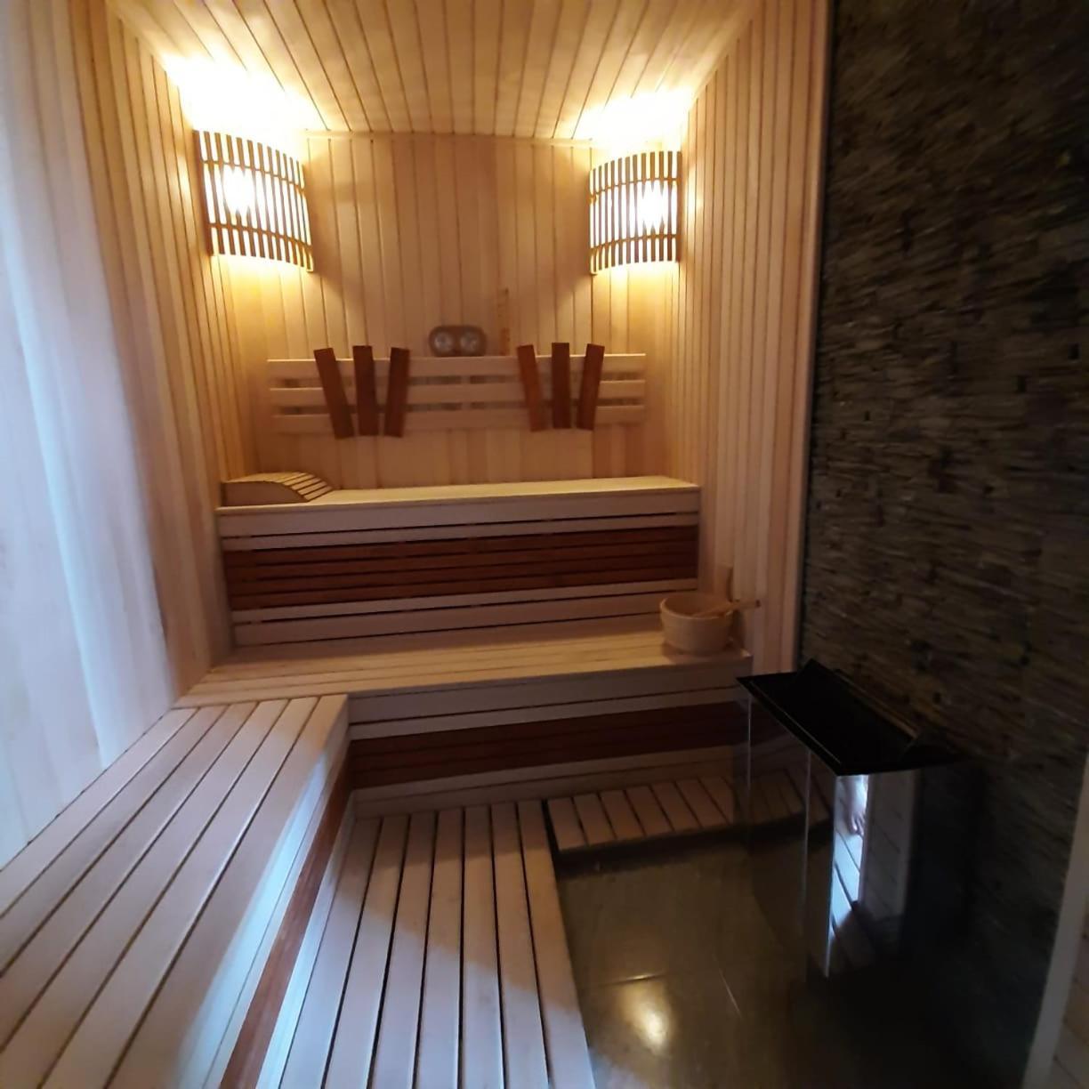 Viva Hotel Gabala With Outdoor Pool ,Sauna And Waterfall Габала Екстериор снимка